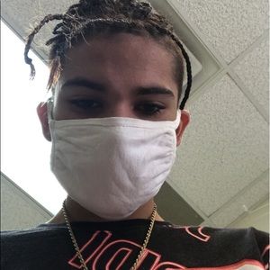 Meet your Posher, Devin